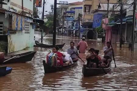 Monsoon rains continue 3