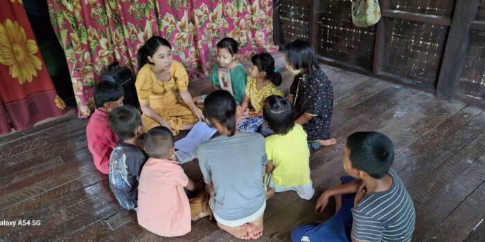 Children_s Bible study Karen village