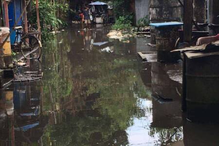 Flooded Yangon roadway