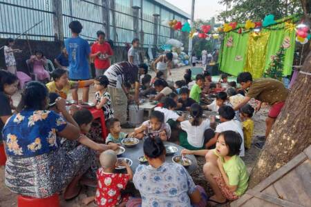 Feeding the neighborhood at Christmas