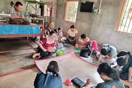 Sharing the Gospel in leprosy ward